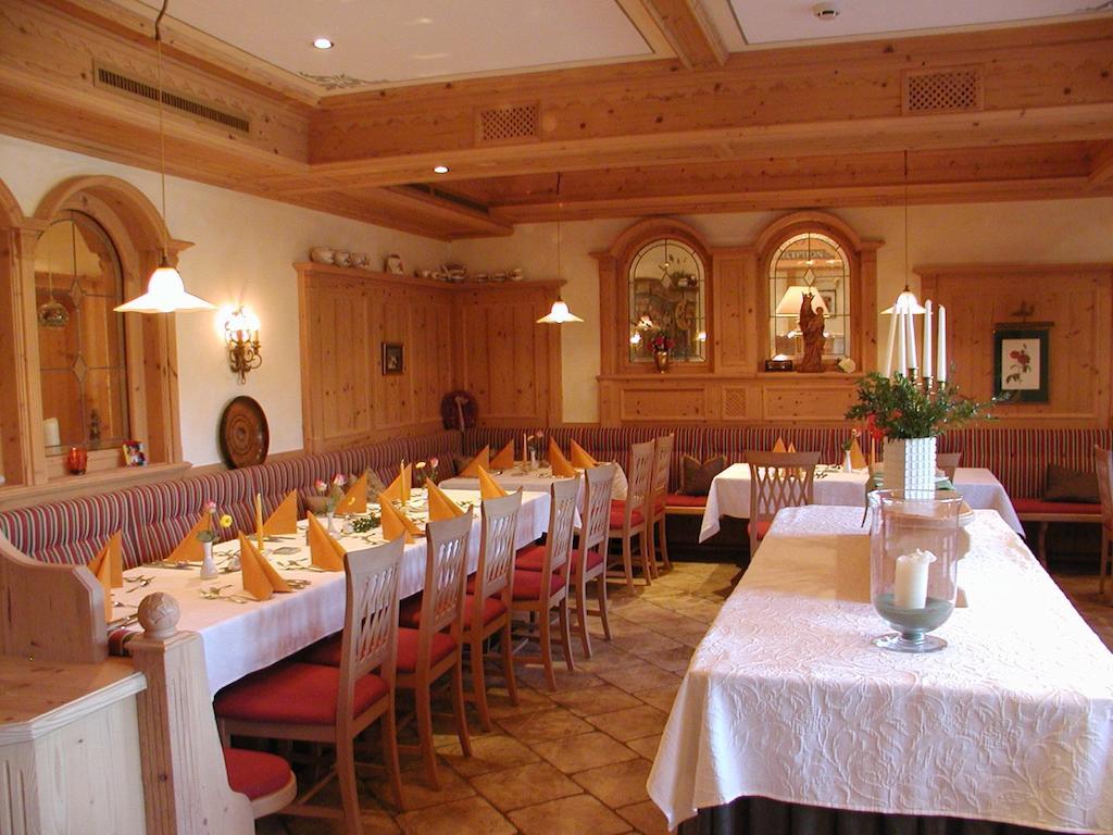 Hotel Garni Alpenland Altenmarkt im Pongau Bagian luar foto