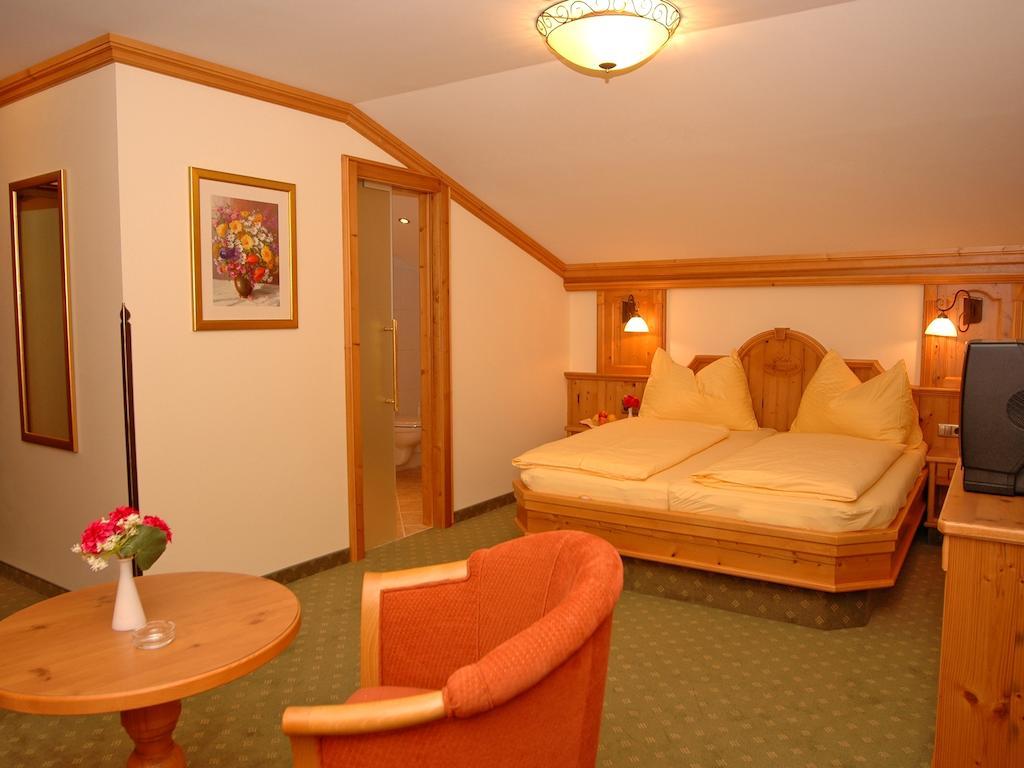 Hotel Garni Alpenland Altenmarkt im Pongau Ruang foto