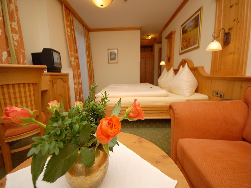 Hotel Garni Alpenland Altenmarkt im Pongau Ruang foto
