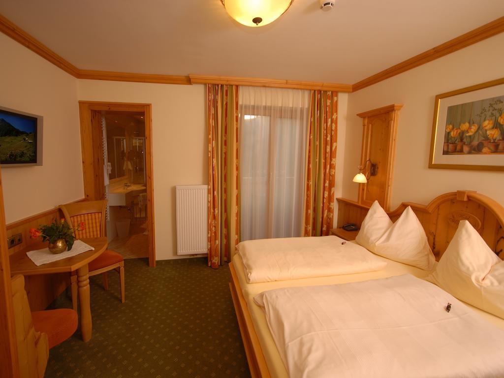 Hotel Garni Alpenland Altenmarkt im Pongau Ruang foto