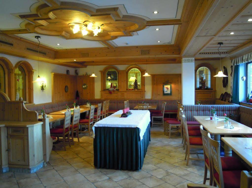 Hotel Garni Alpenland Altenmarkt im Pongau Bagian luar foto