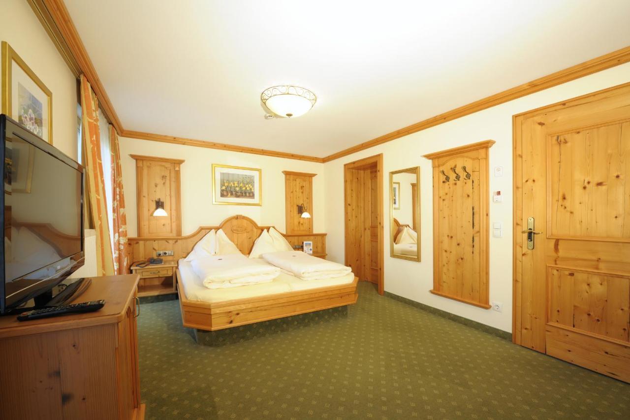 Hotel Garni Alpenland Altenmarkt im Pongau Bagian luar foto